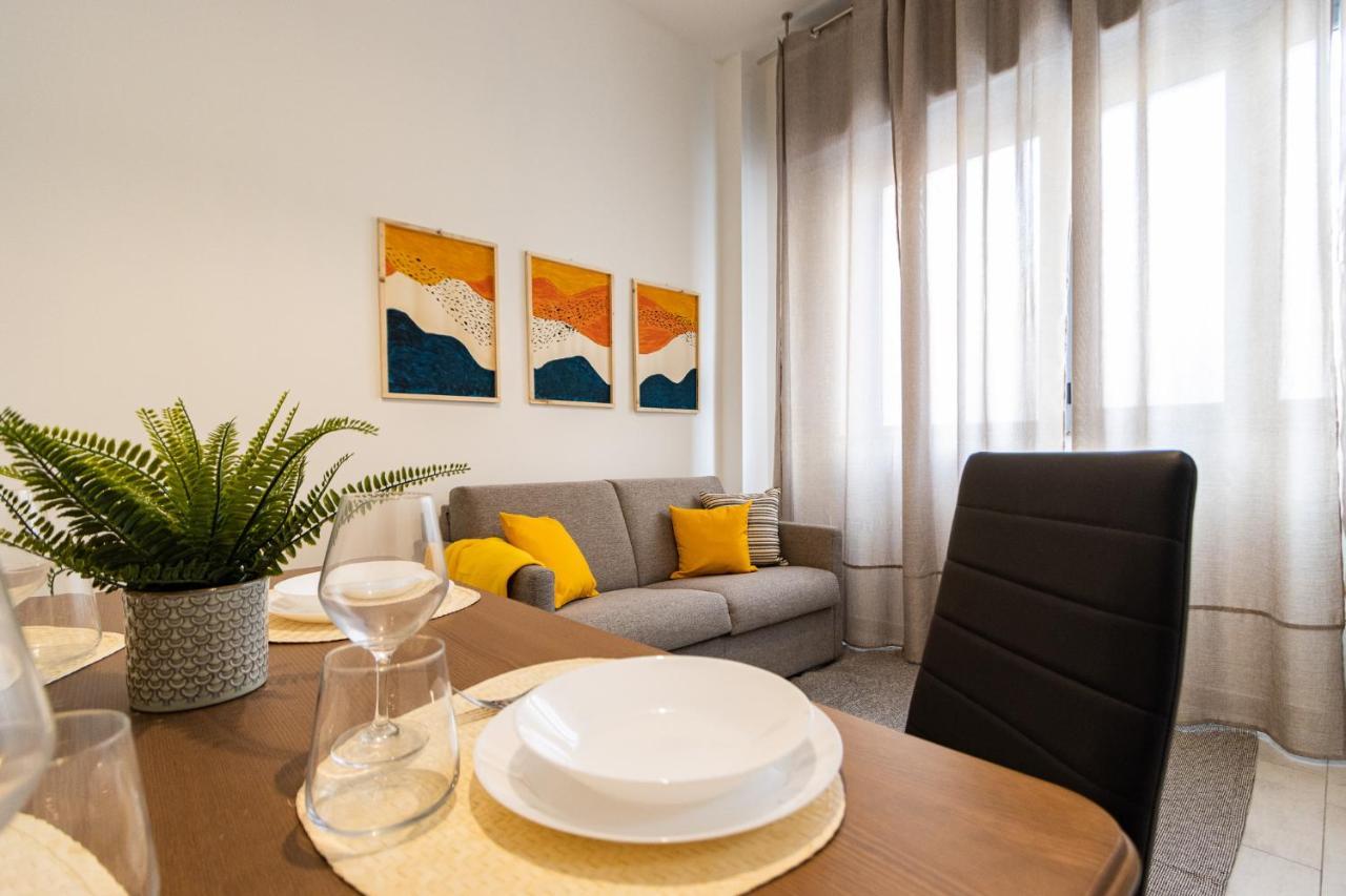 Duomo A 20Minuti Comfort, Suite Vicino Aeroporto 米兰 外观 照片