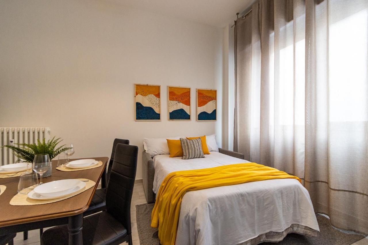 Duomo A 20Minuti Comfort, Suite Vicino Aeroporto 米兰 外观 照片